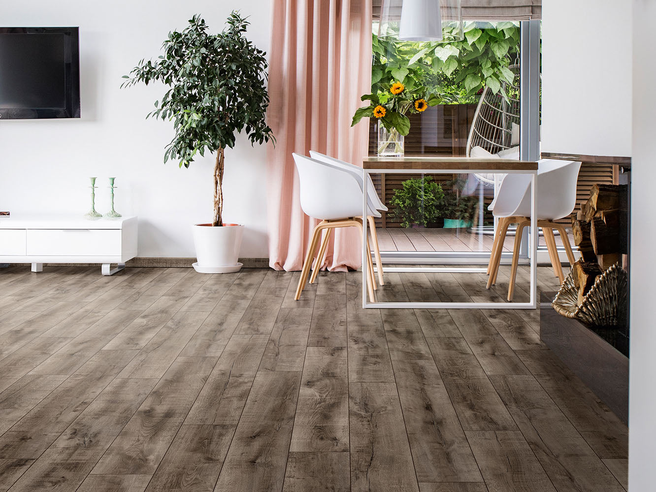 Laminate Kronostep 12 K461 12mm AC6 / CL.33 V4