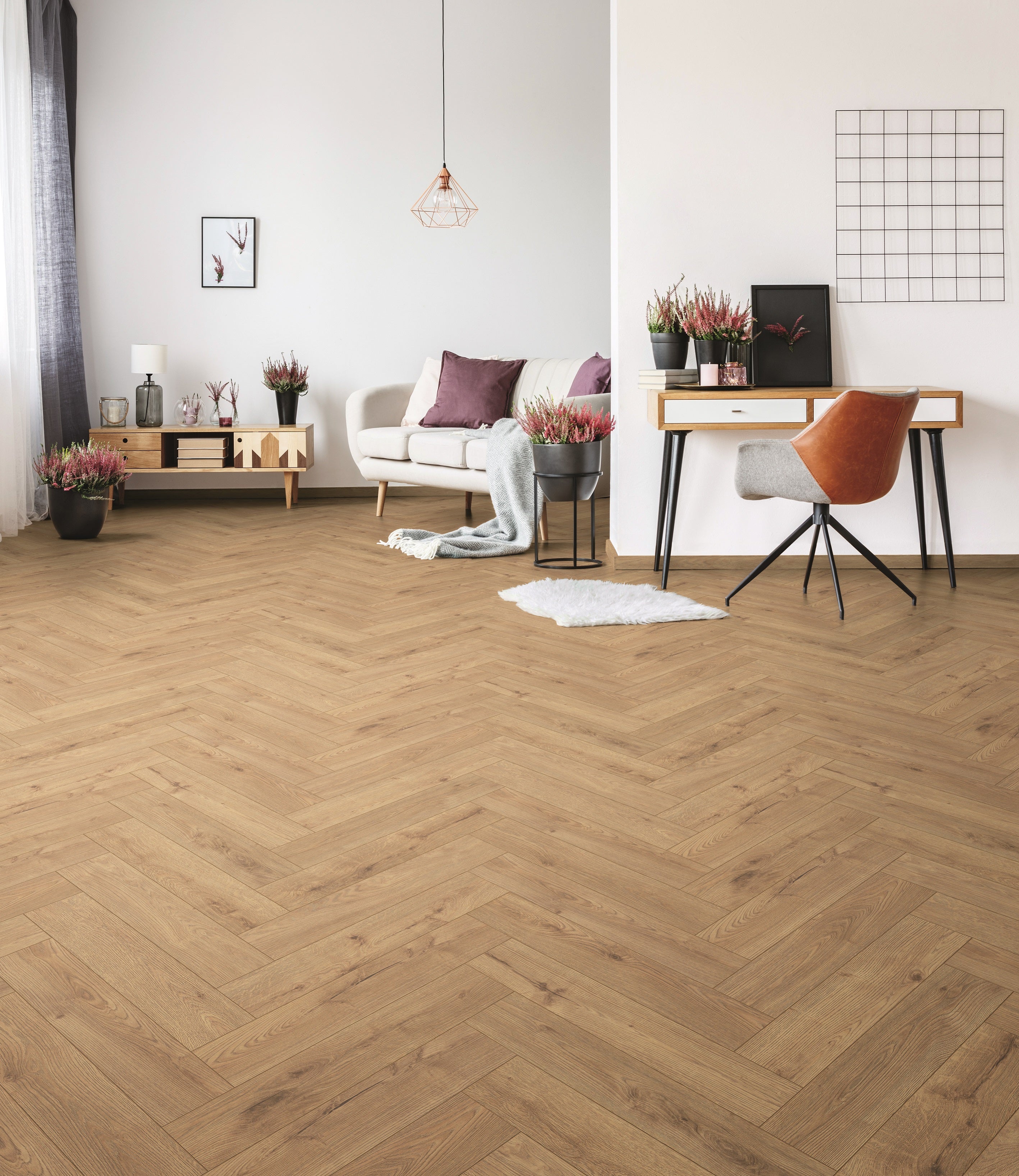 Laminate Herringbone K326 8mm AC5 / CL.33 V4