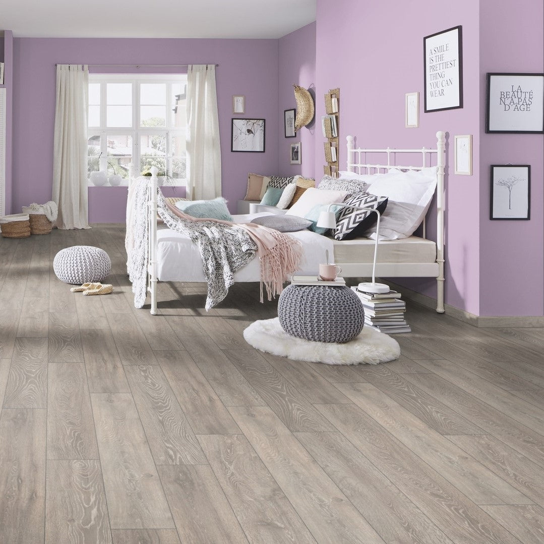 Laminate Super Natural 5542 8mm AC4 / CL.32 V4