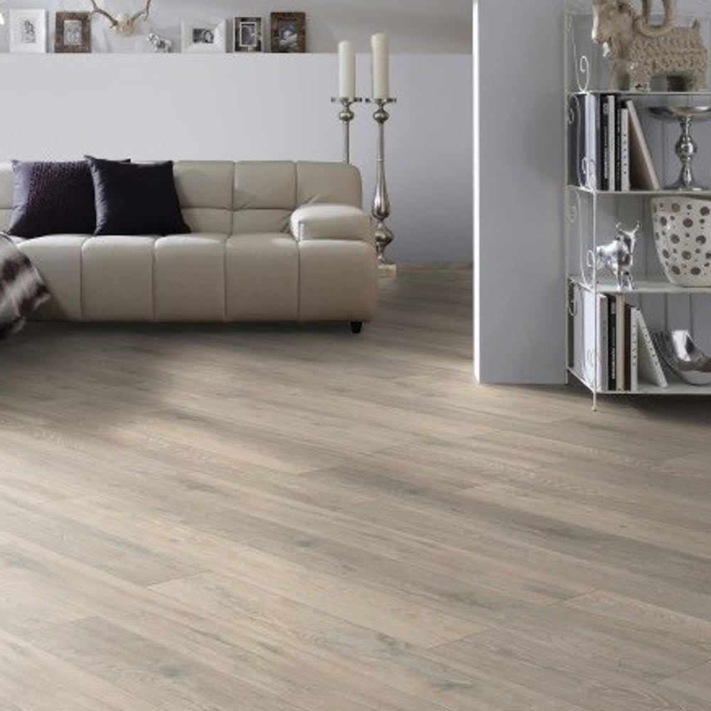 Laminate Super Natural 5543 8mm AC4 / CL.32 V4